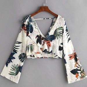 NWOT Tropical crop top 🌺